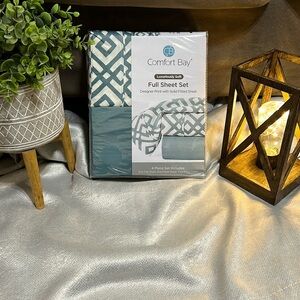 Comfort Bay Sheet Set Full Size Luxuriously Soft Microfiber